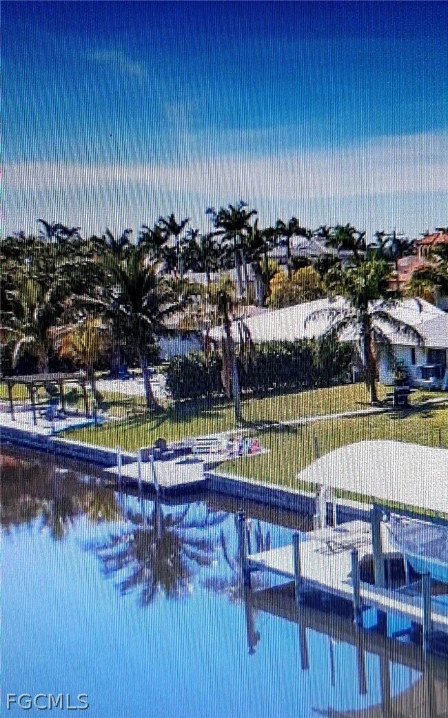 Building Photo - 5367 Coral Ave