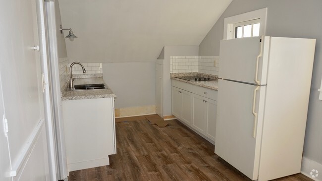 New kitchen! - 70 S Cedar St