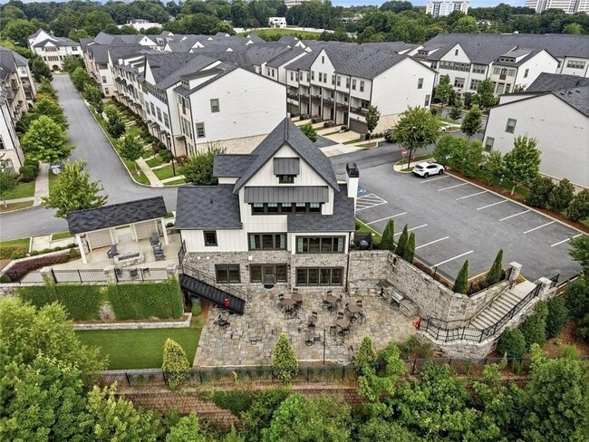 Building Photo - 2438 Figaro Dr