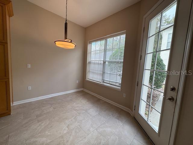 Building Photo - 916 Greenlawn St