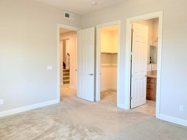 Building Photo - NEW PRICE ! Luxurious & Sought After Home In The Bucolic Hills Of Gated Norris Canyon Estates !