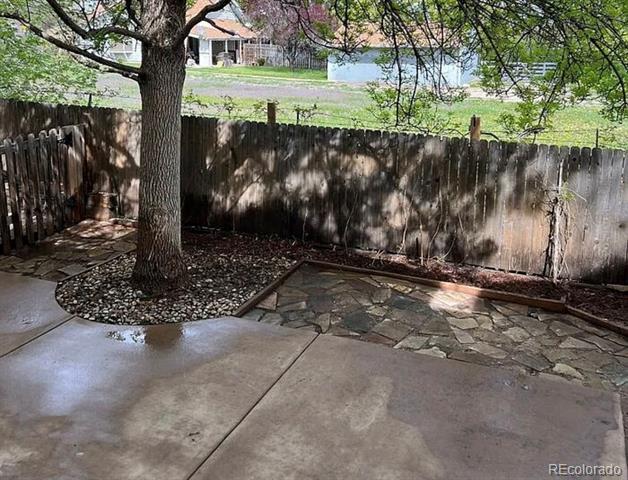Building Photo - 5472 Balsam Ct