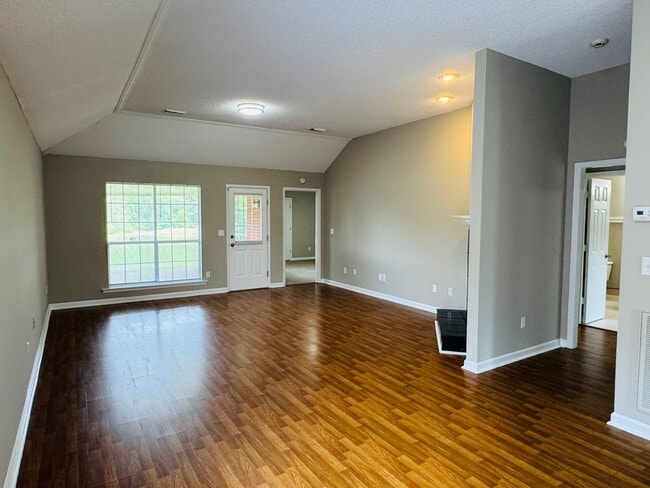 Building Photo - Your new home is just a putt away with thi...