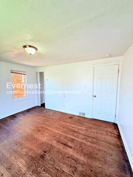 Building Photo - 16834 Fairfield St
