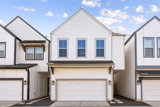 Building Photo - 8451 Berry Brush Ln