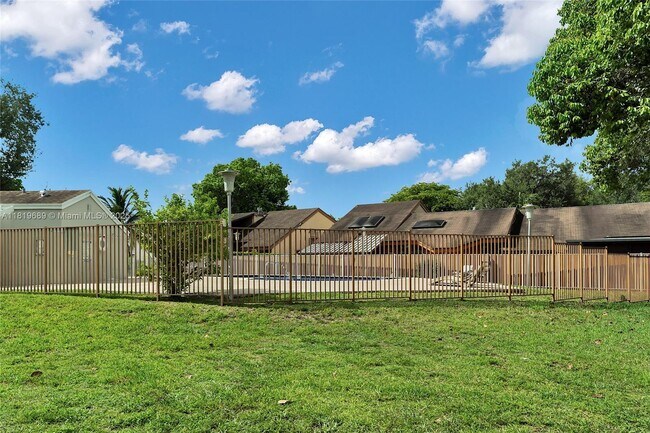 Building Photo - 11473 SW 72nd Terrace