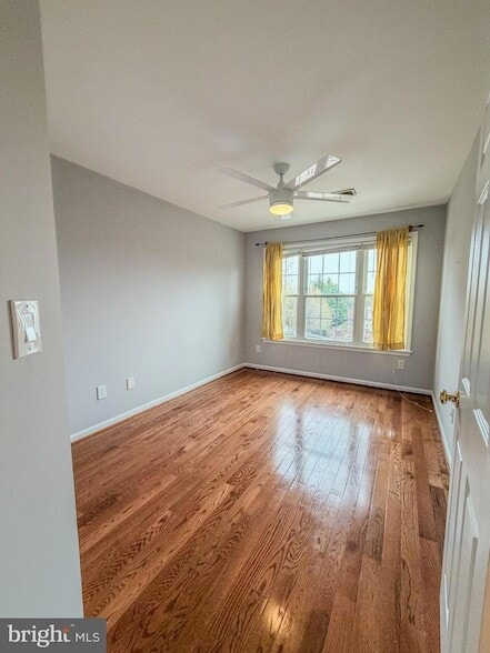 Building Photo - 9504 Brigantine Ln