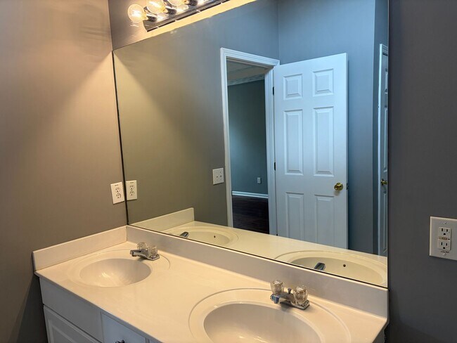 Building Photo - Beautiful Home with Finished Basement