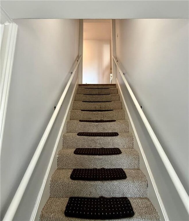 Building Photo - 196 Bulgarmarsh Rd