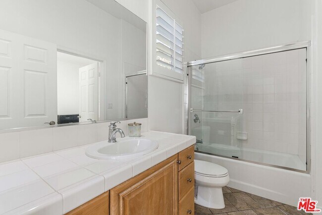 Building Photo - 5734 S Celedon Creek