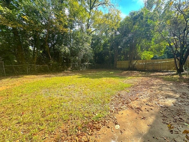 Building Photo - 2438 Columbus Cir