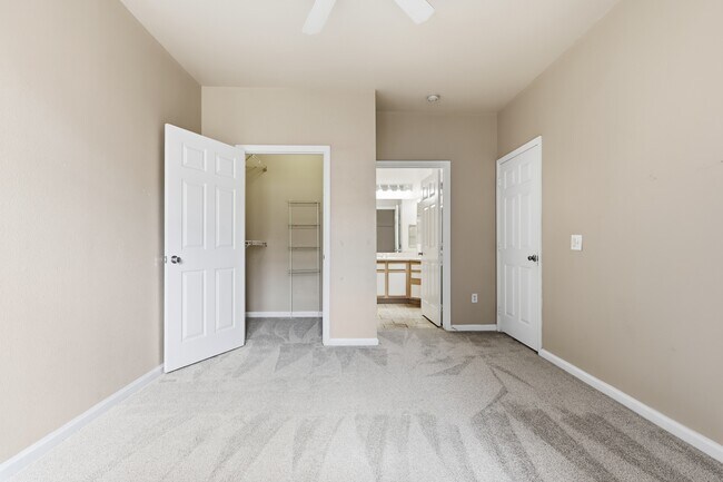 Building Photo - 7438 S Quail Cir