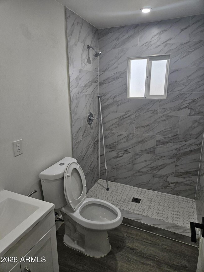 Building Photo - 780 W Coolidge St