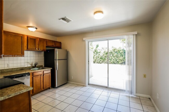 Building Photo - 6648 Osborne Dr