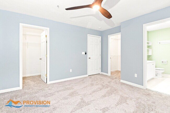 Building Photo - 217 Wintergull Ln