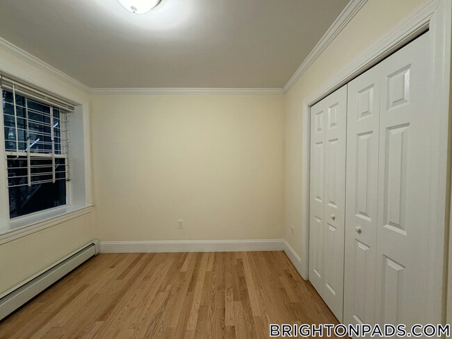 Building Photo - 100 Kilsyth Rd