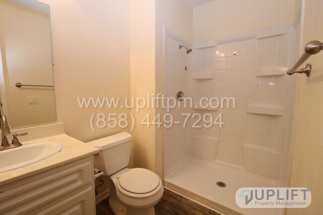 Building Photo - 2-BED/2-BATH CONDO - CARMEL MOUNTAIN