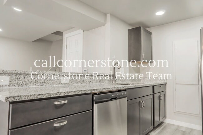 Building Photo - 4877 Bluestem Dr