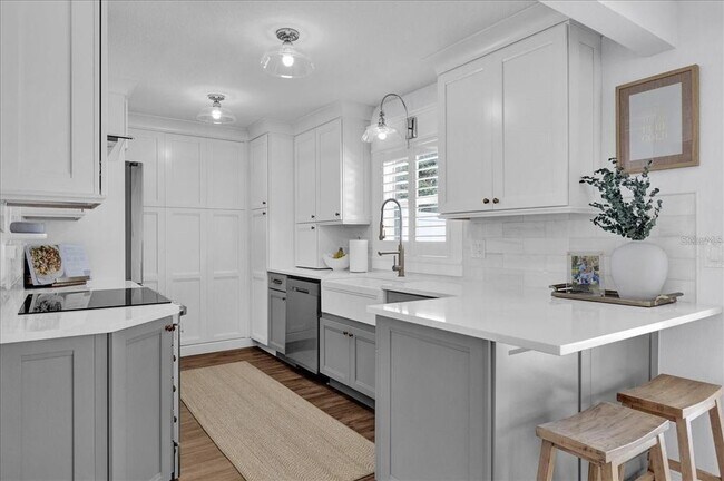Building Photo - 5205 St Regis Pl