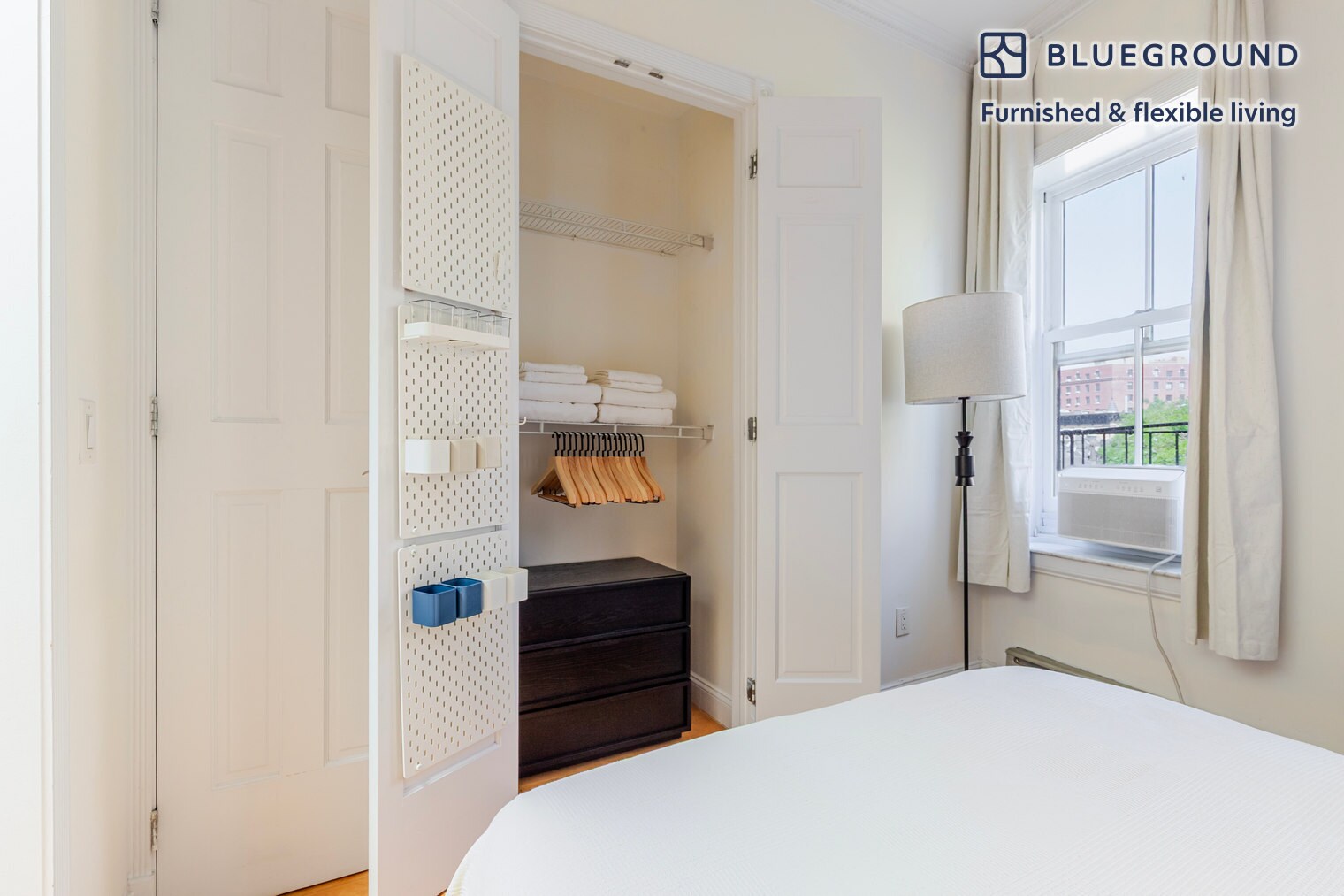 Building Photo - 118 Christopher St