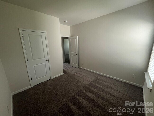 Building Photo - 1120 Langston Ln