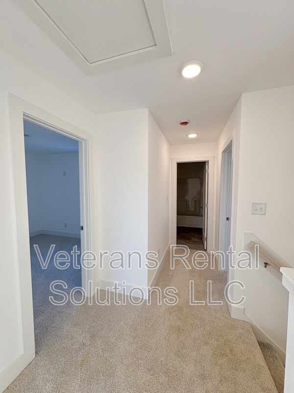 Building Photo - 131 Bourbon St