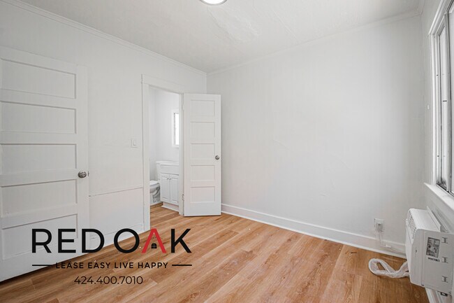 Building Photo - 4730 St Charles Pl