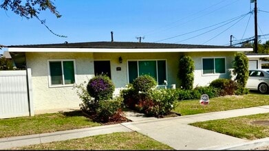 Building Photo - 3371 Catalina St