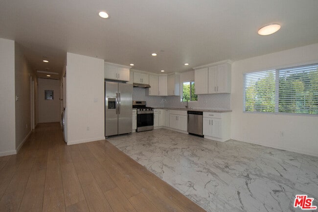 Building Photo - 7834 Flight Ave