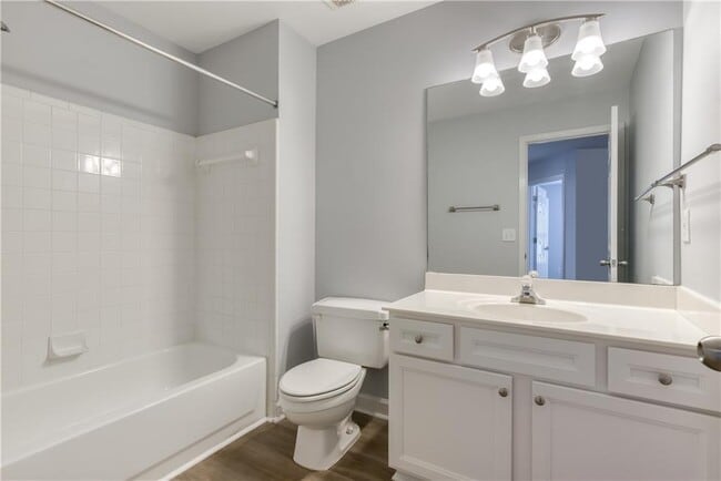 Building Photo - 355 Lamme Chase