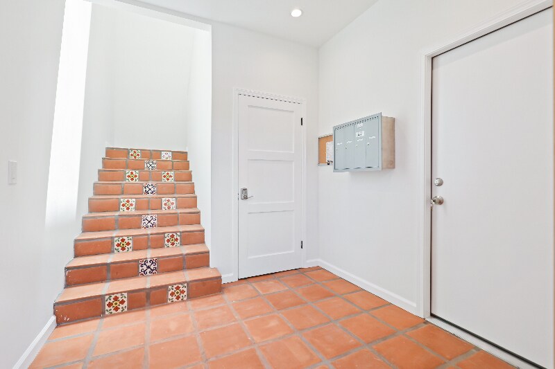 Building Photo - 5234 W 20th St