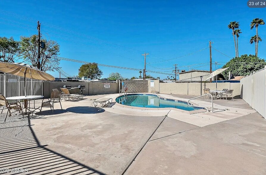 Building Photo - 3737 E Turney Ave