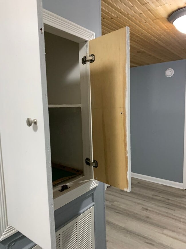 Building Photo - Mount Juliet three bedroom two bath in the...