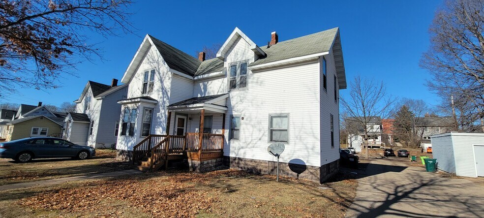 Building Photo - 514 Niagara St