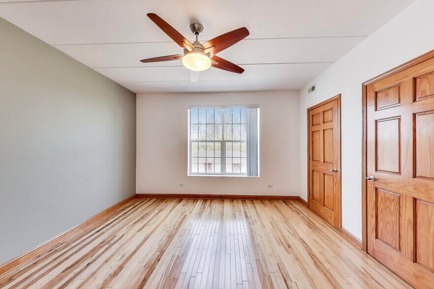 Building Photo - 16671 Liberty Cir