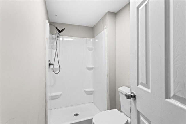 Building Photo - 658 Hunt Station Dr