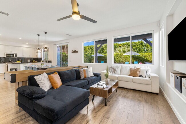 Building Photo - 48701 Anastacia Ct