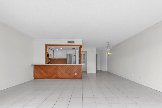 Building Photo - 342 Southwind Dr