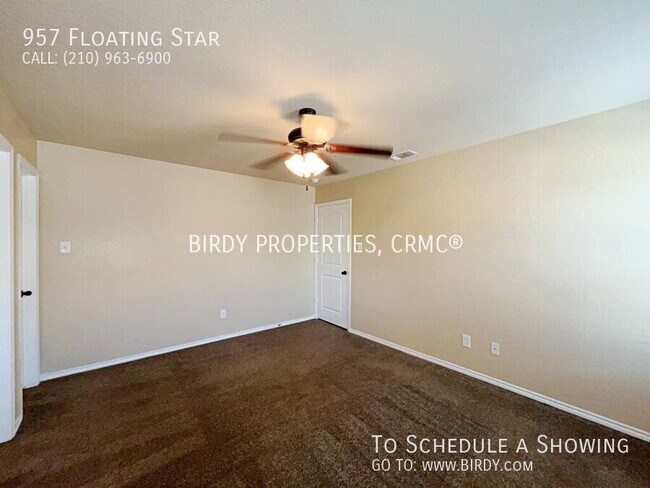 Building Photo - 957 Floating Star