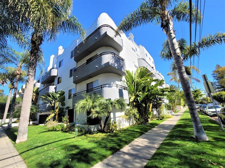 Building Photo - Bentley Luxury Investments LLC