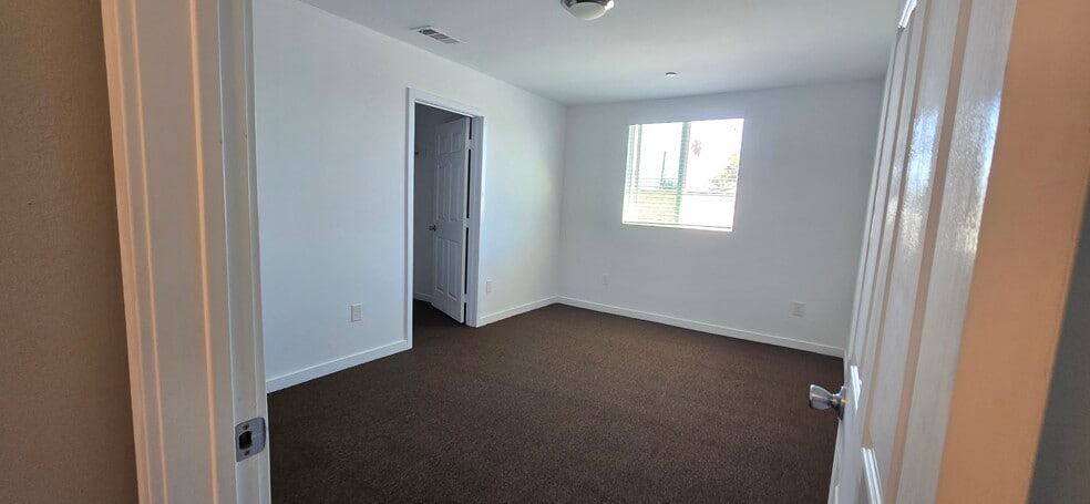 Building Photo - 6307 Miramonte Blvd