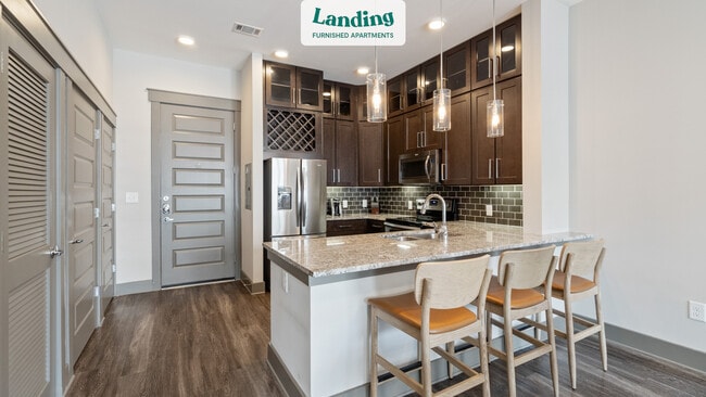 Building Photo - 8110 Park Ln