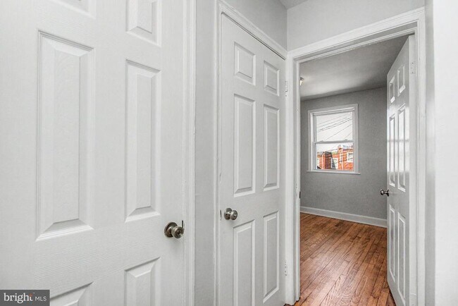 Building Photo - 416 Hornel St