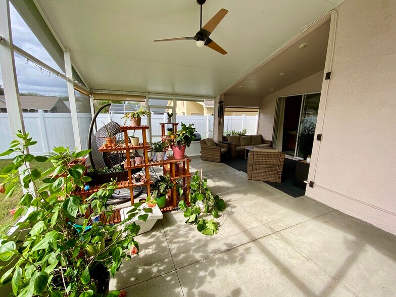 Building Photo - 10121 Somersby Dr