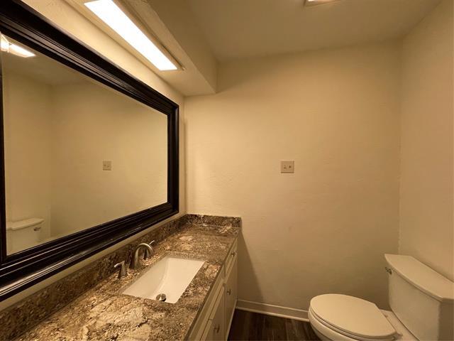 Building Photo - 6910 Brentfield Dr