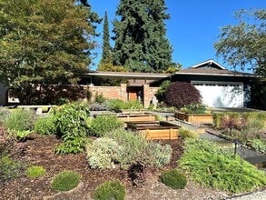 Building Photo - 3 bedroom in Shoreline WA 98177