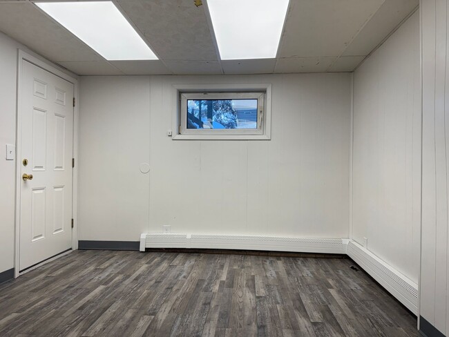 Building Photo - Fully Remodeled Studio Apartment | All Utilities Included | Great Location