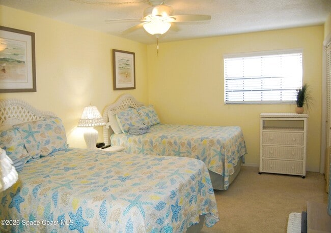 Building Photo - 5350 Ocean Beach Blvd