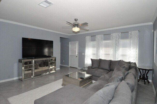 Building Photo - Brand NEW HOME for LEASE in Pflugerville!!!
