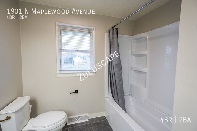 Building Photo - 1901 N Maplewood Ave